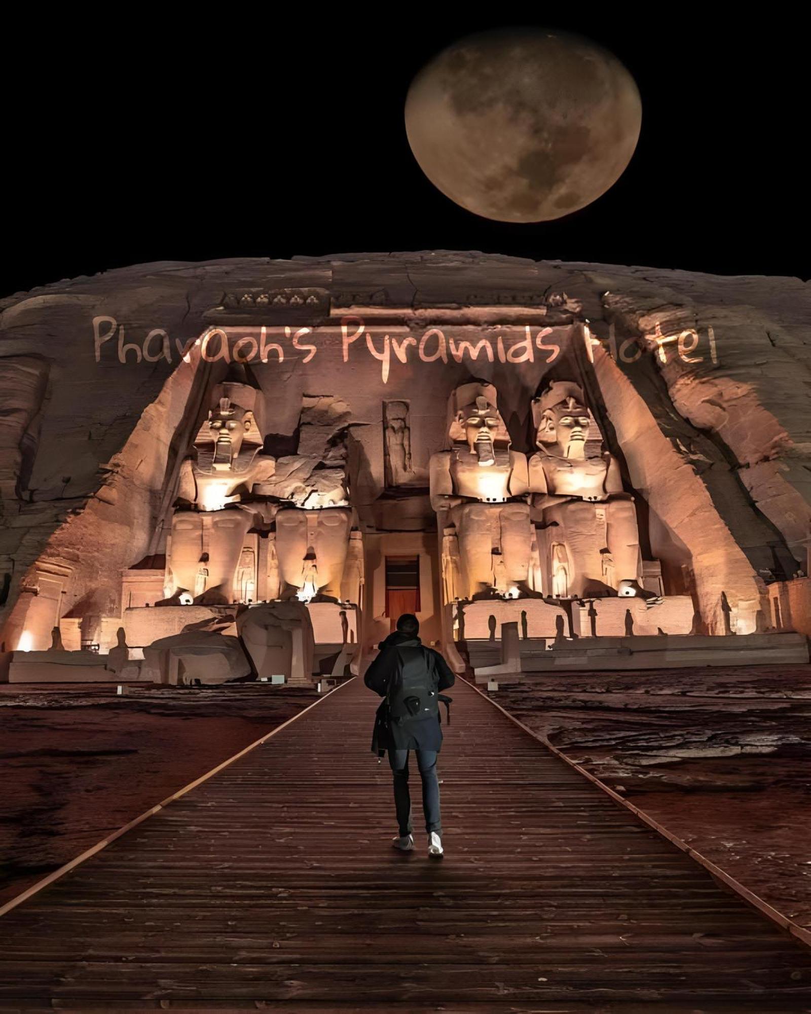 Pharaohs Pyramids Crypt 5* Cairo