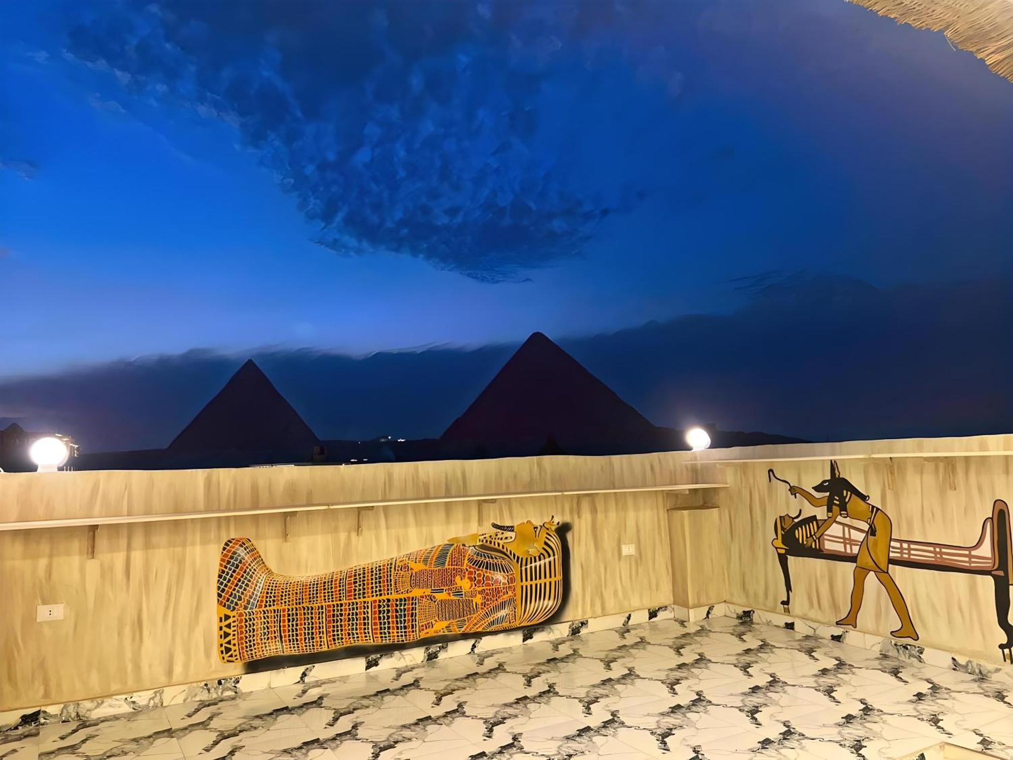 Pharaohs Pyramids Crypt