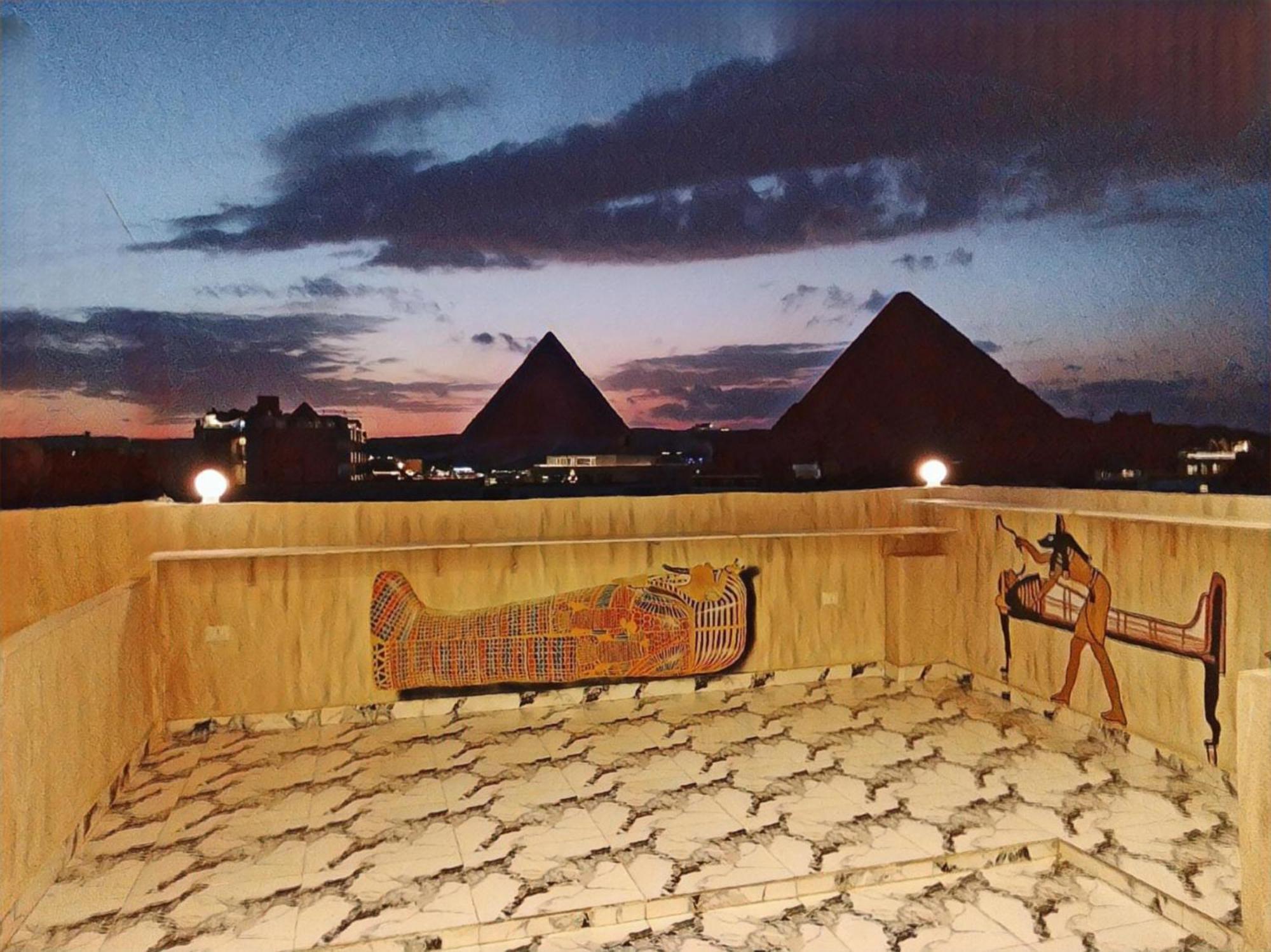 Hotel Pharaohs Pyramids Crypt