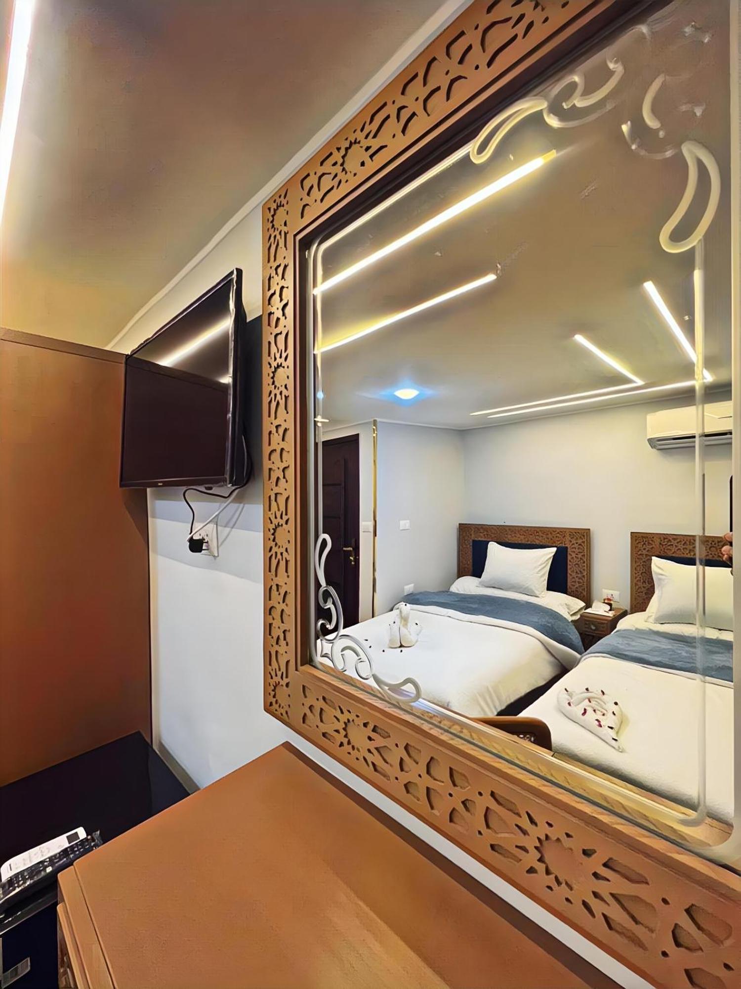 Pharaohs Pyramids Crypt Hotel